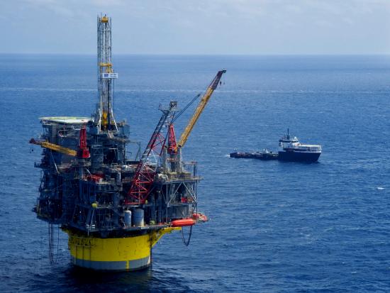 offshore-oil-rig-in-the-gulf-of-mexico_0.jpg