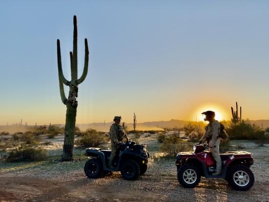 LM law enforcement in Southwestern desert