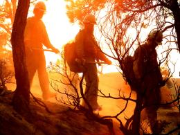 A veteran crew at the 2021 MY Complex Fire. Photo by Austin Catlin, BLM.